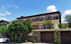 Weingut Erich Serwazi